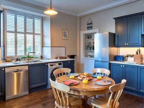 Apartment, Balcony, Shade, Marina, Hotel, Dock