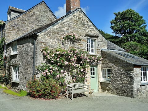Apartment, Mountain Range, Valley, Alps, Hotel, Mountain Village