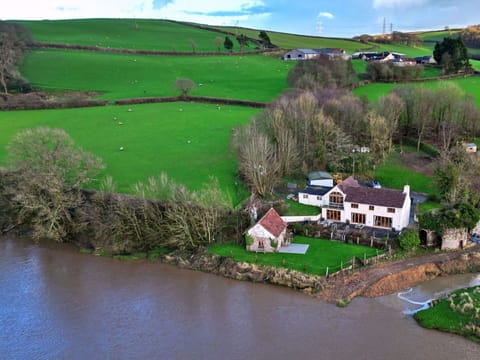 Apartment, Mountain Range, Valley, Alps, Hotel, Mountain Village