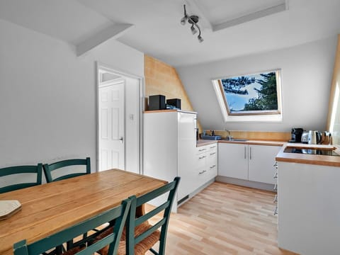 Apartment, Balcony, Shade, Marina, Hotel, Dock