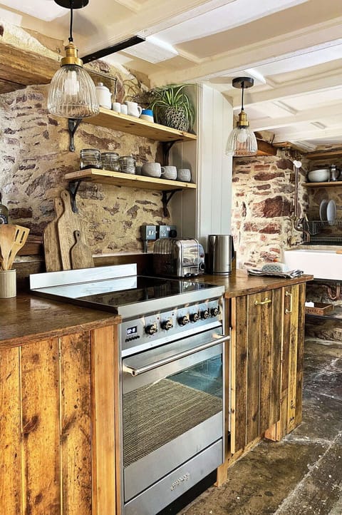 Apartment, Balcony, Shade, Marina, Hotel, Dock