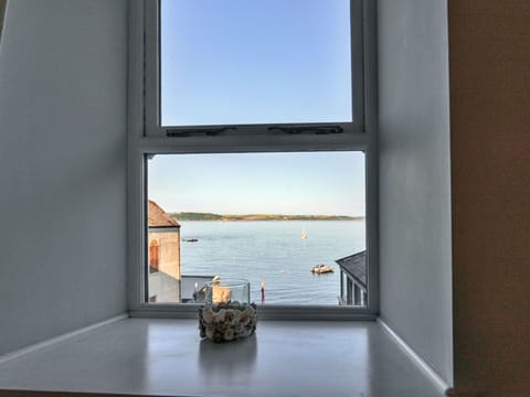 Sea, Glass, Sunlight, Ocean, Daylighting, Sash Window, Coast, Sound