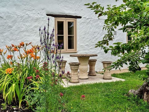 Apartment, Balcony, Shade, Marina, Hotel, Dock