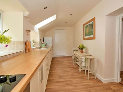 Apartment, Balcony, Shade, Marina, Hotel, Dock