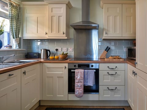 Apartment, Balcony, Shade, Marina, Hotel, Dock