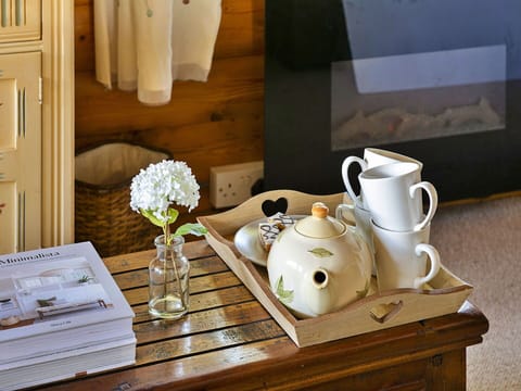 Apartment, Balcony, Shade, Marina, Hotel, Dock