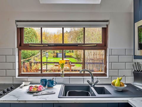 Apartment, Balcony, Shade, Marina, Hotel, Dock