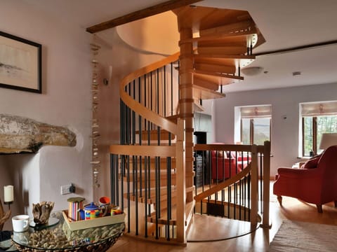 Apartment, Balcony, Shade, Marina, Hotel, Dock