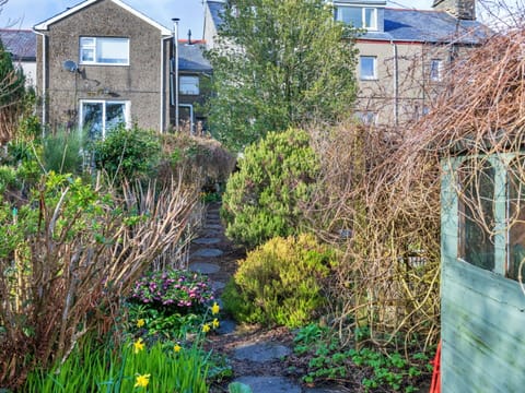 Apartment, Balcony, Shade, Marina, Hotel, Dock