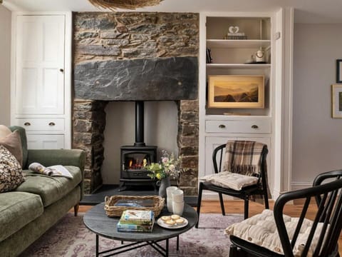 Apartment, Balcony, Shade, Marina, Hotel, Dock