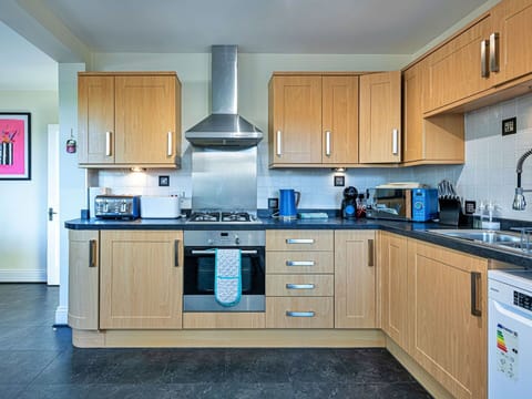 Apartment, Balcony, Shade, Marina, Hotel, Dock