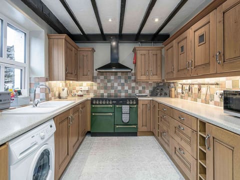 Apartment, Balcony, Shade, Marina, Hotel, Dock