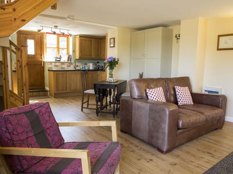 Apartment, Balcony, Shade, Marina, Hotel, Dock