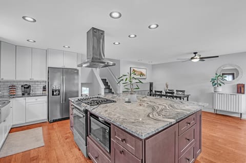 Indoors, Kitchen, Floor, Flooring, Appliance