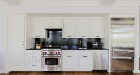 Full kitchen with premium appliances