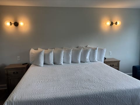 Spacious layout with a king bed and all the essentials.