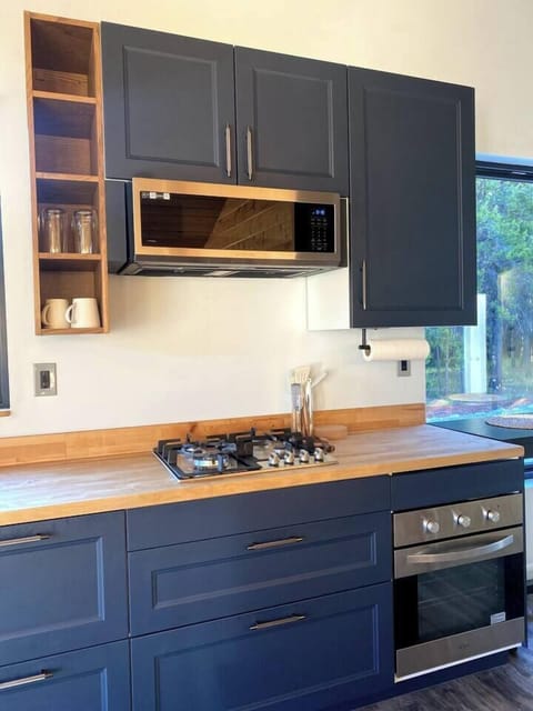 772b9c05-cec8-4e6a-8871-88db13e32a1c