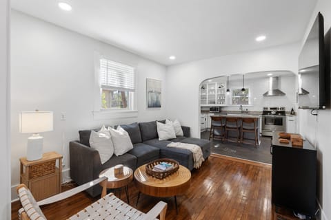 Living Room/Kitchen