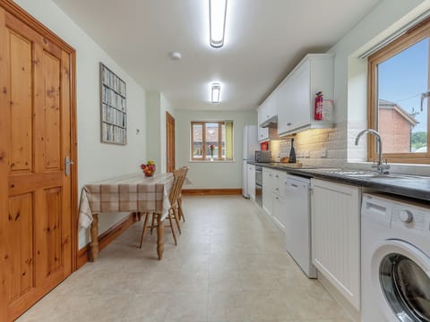 Kitchen | Jasmine - The Victorian Barn, Blandford Forum