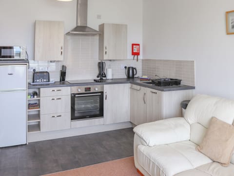 Kitchen area | Sands - Wendon Holidays, Caernarfon