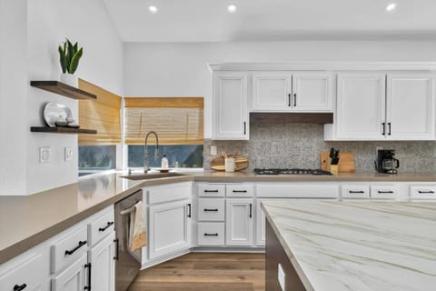 Plenty of counter space for prepping big meals