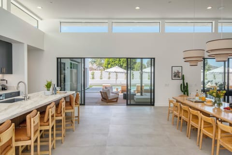 Kitchen and dining area. (Polo Villa 16)