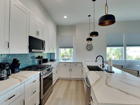 Full Size Kitchen - Stainless Steel Appliances - First Level