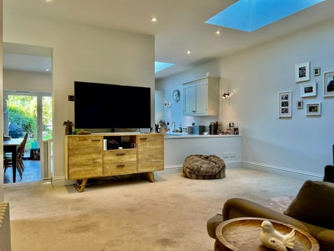 Kitchen Sitting room