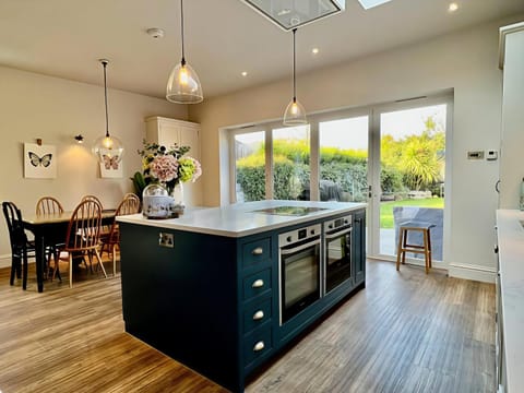 Open Plan Kitchen Dining Room
