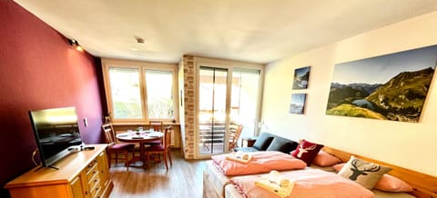 Oasis of wellbeing with large double bed (1.80x2.00m)