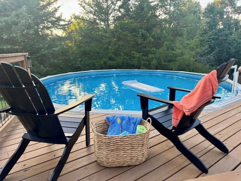 Private seasonal pool!