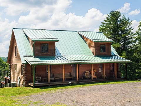 Beatiful "Stonewood Manor"
