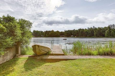 Brohman Vacation Rental | 2BR | 1BA | 950 Sq Ft | 1 Step Required