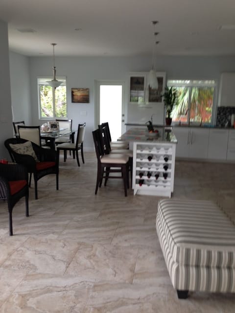 living area, dinning room and kitchen