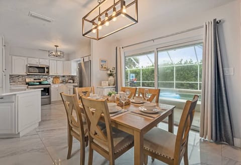 65e956fe-88c7-46b9-9939-b36d89b0d9a5