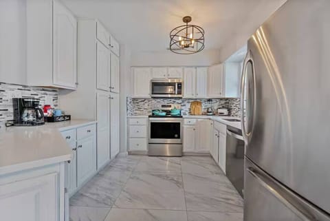 94a305c0-2a46-4297-8d5e-d9f2ff6c6774