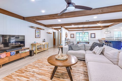 Mead Vacation Rental | 4BR | 3BA | 3,500 Sq Ft | 1 Step Required