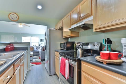 Meal will be made easy in the full kitchen