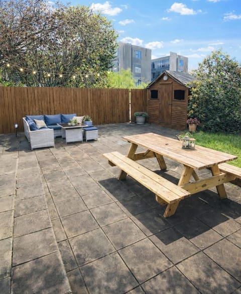 private gated courtyard 