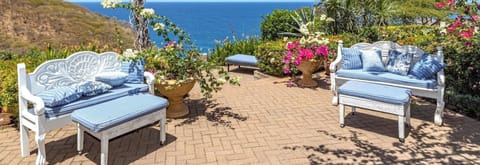 PATIO 
(mid-NOV. - mid-APRIL furniture layout)
