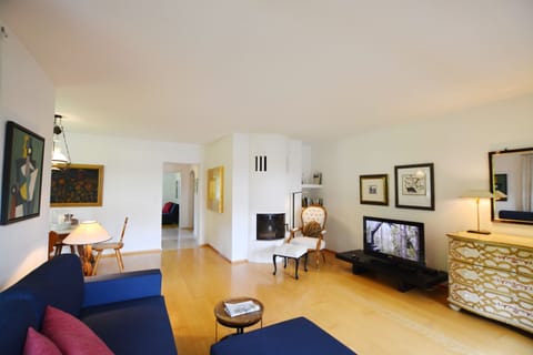 Parkblick - Holiday apartment "Parkblick": Stylish vacation with a view of the countryside! Apartment in Aschau im Chiemgau