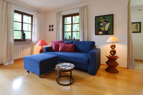 Parkblick - Holiday apartment "Parkblick": Stylish vacation with a view of the countryside! Apartment in Aschau im Chiemgau