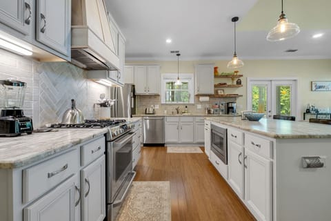 Kitchen island and stove range