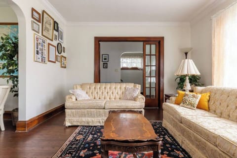 The living room is ready for reading, binge-watching or relaxing!