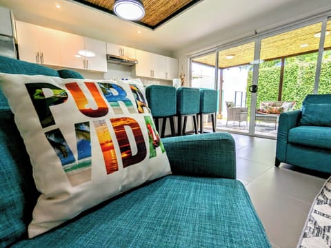 Enjoy the relaxed Pura Vida