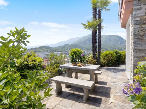 Mountain Range, Garden, Eco Hotel, Shade, Flowerpot, Landscaping, Outdoor Furniture, Flagstone, Ridge