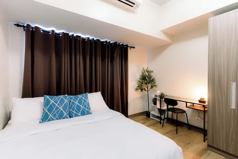 Bed room