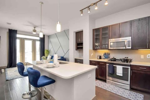 Spacious Kitchen to have a wonderful breakfast