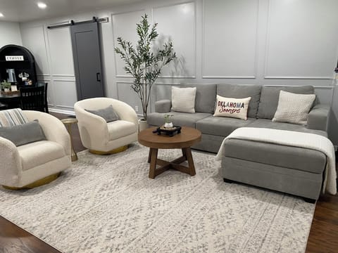 Living room - queen sleeper sofa