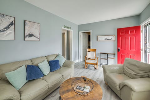 Milwaukee Vacation Rental | 3BR | 1BA | 904 Sq Ft | 9 Steps to Enter